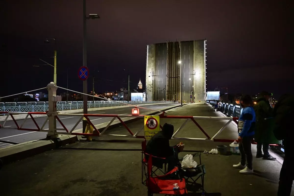 Köprülerde Gece Bakım Çalışması