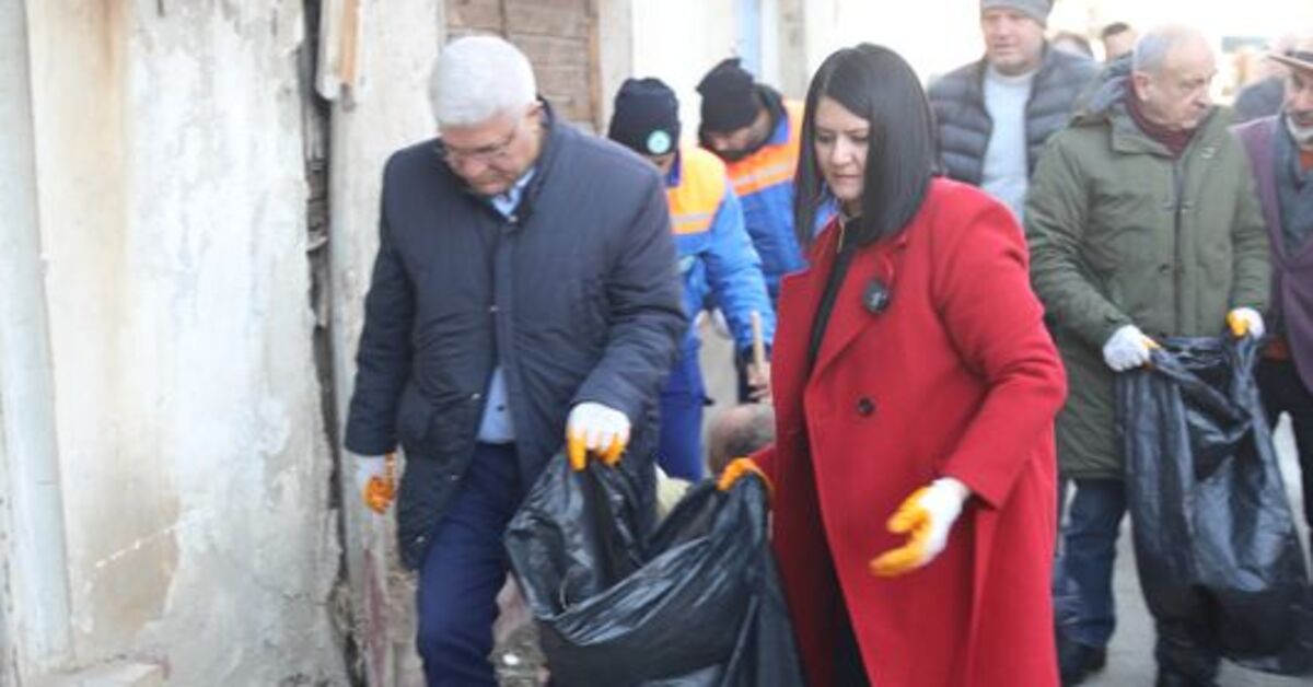 Edirne’de “Temizlik Seferberliği” başlatıldı: Başkan Akın mahalleli ile çöp topladı